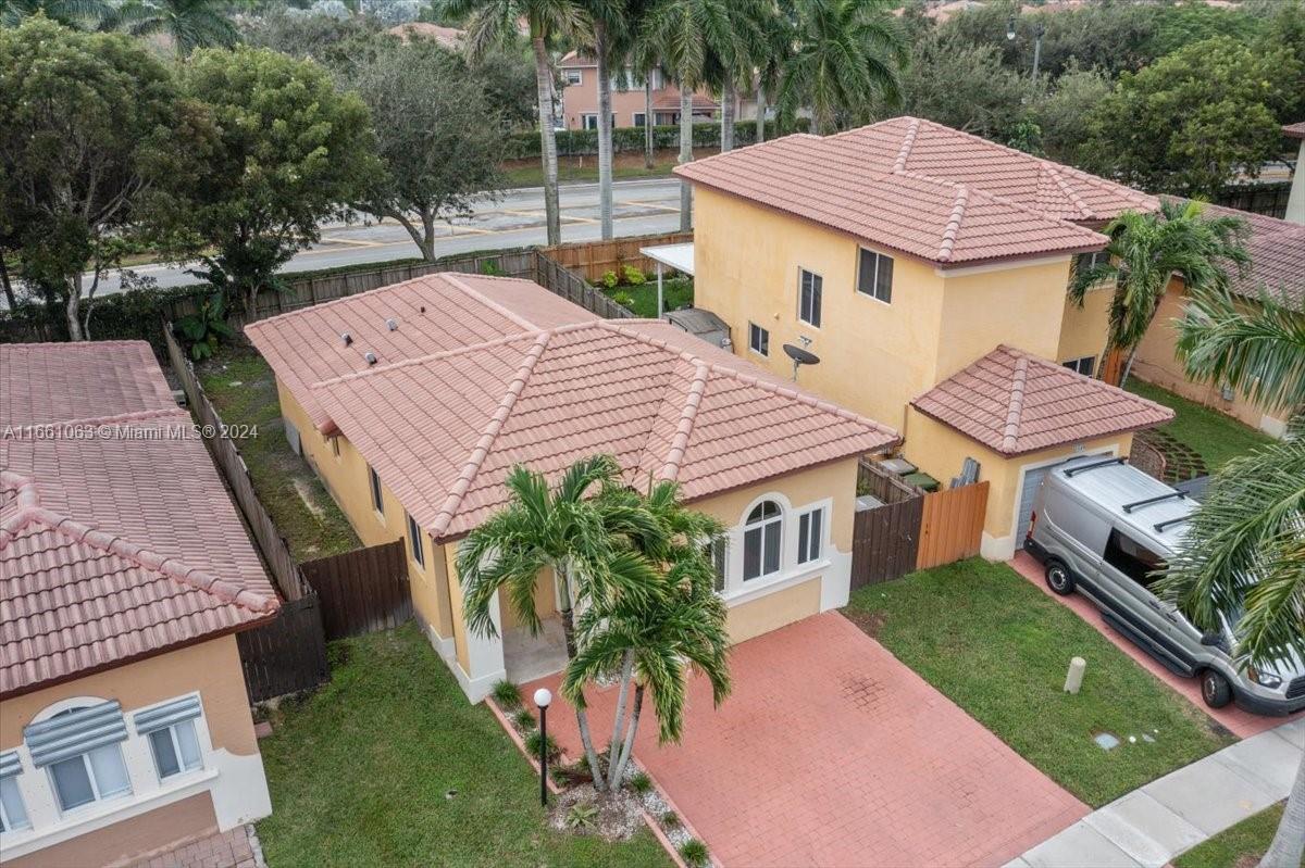 MEGHANS PLACE - Residential