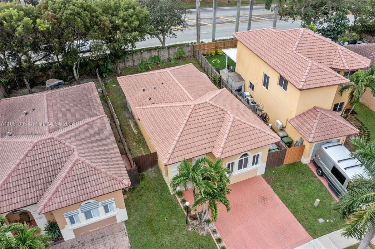 MEGHANS PLACE - Residential