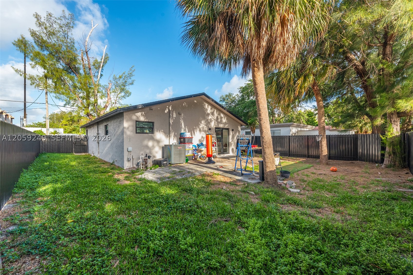 HALLANDALE PARK NO 3 - Residential