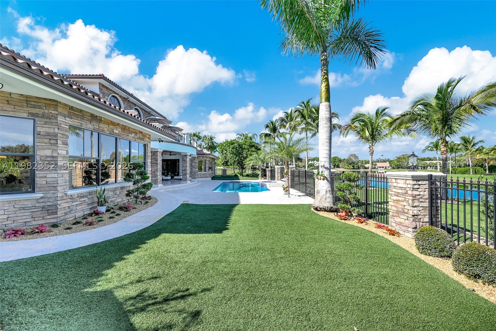 WINDMILL RANCH ESTATES - Residential