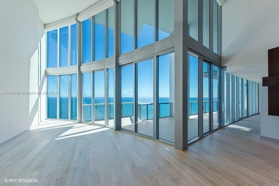 JADE BEACH - Residential