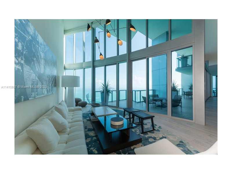 JADE BEACH - Residential