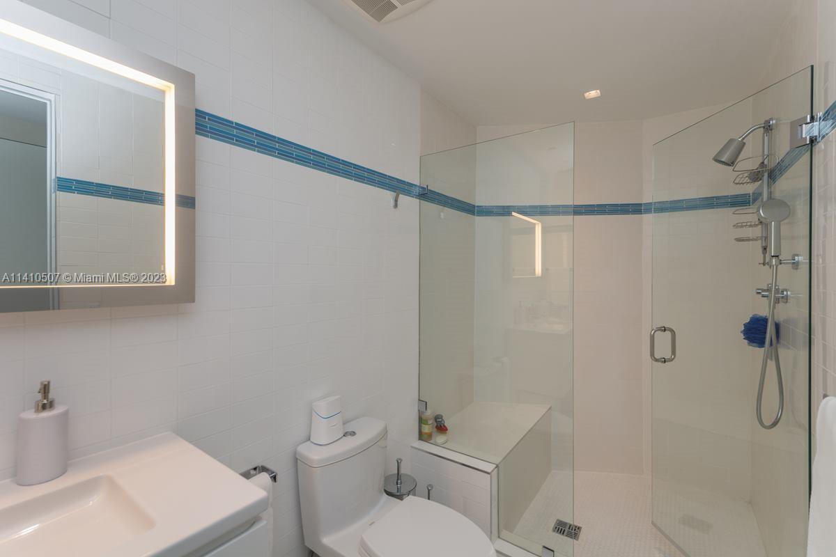 JADE BEACH - Residential