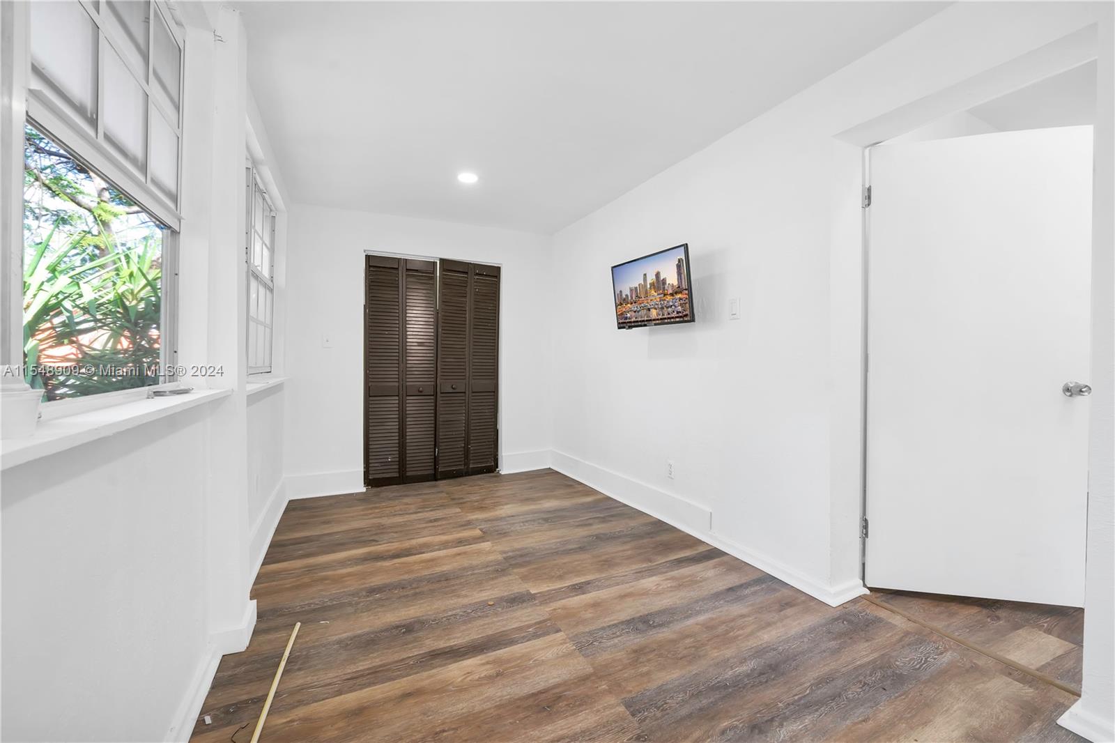 CITY OF MIAMI SOUTH - Residential Lease
