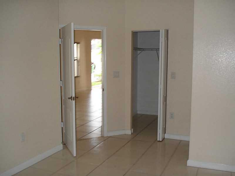 PORTOFINO PALMS - Residential Lease