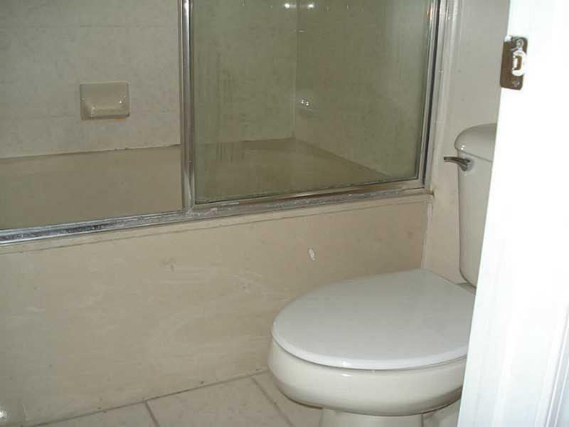 PORTOFINO PALMS - Residential Lease