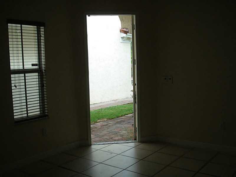 PORTOFINO PALMS - Residential Lease