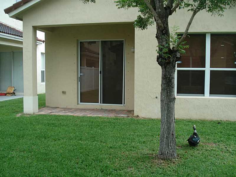 PORTOFINO PALMS - Residential Lease