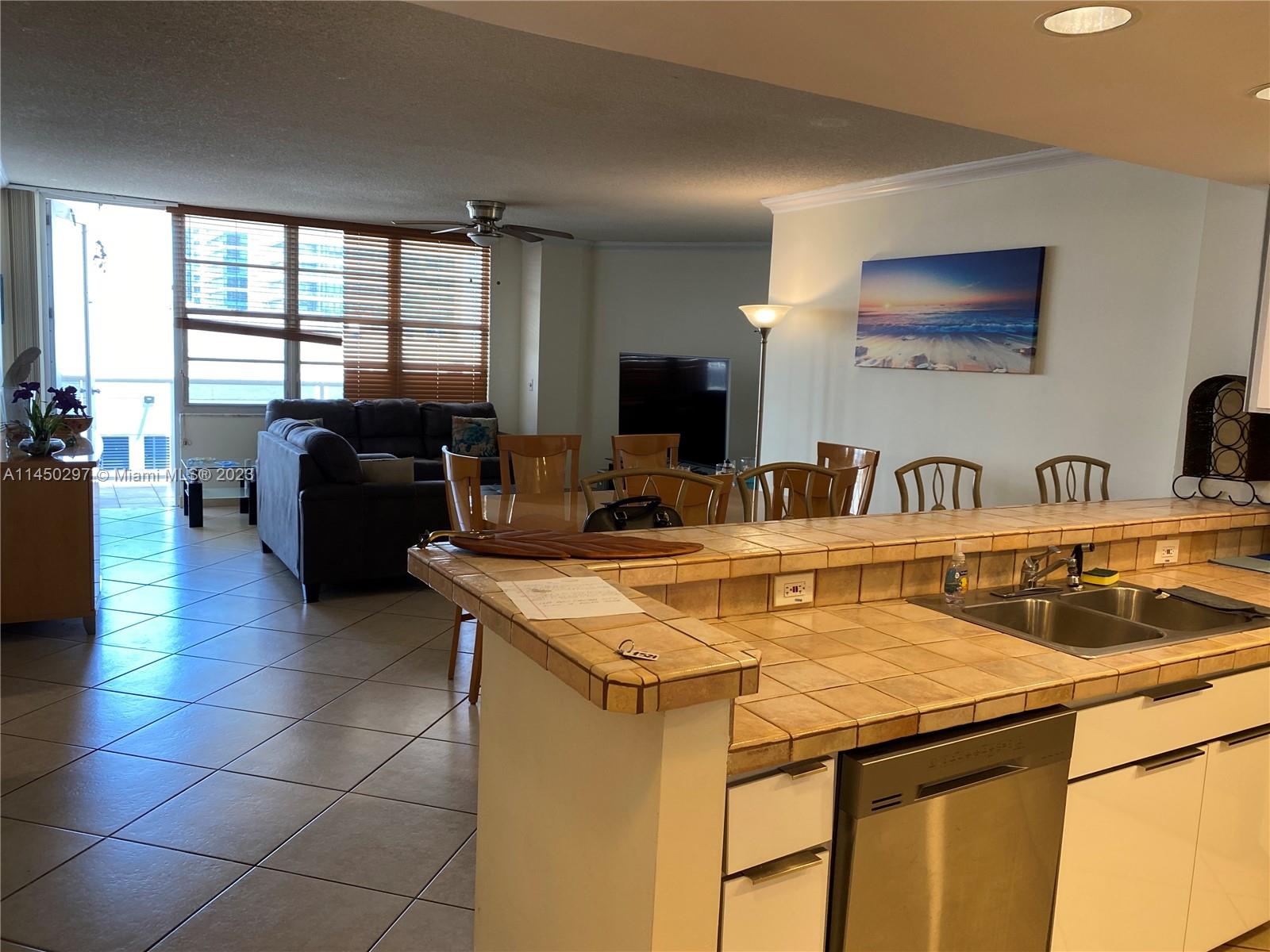 SEA AIR TOWERS CONDO - Residential