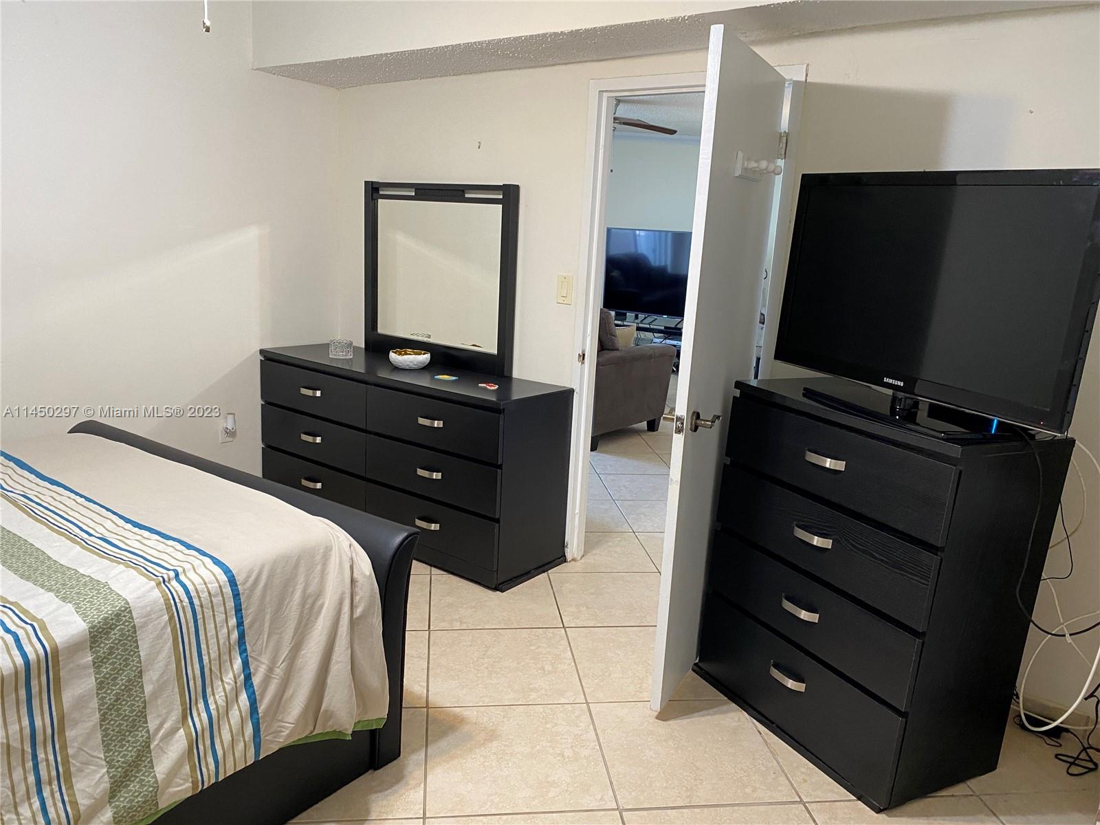 SEA AIR TOWERS CONDO - Residential