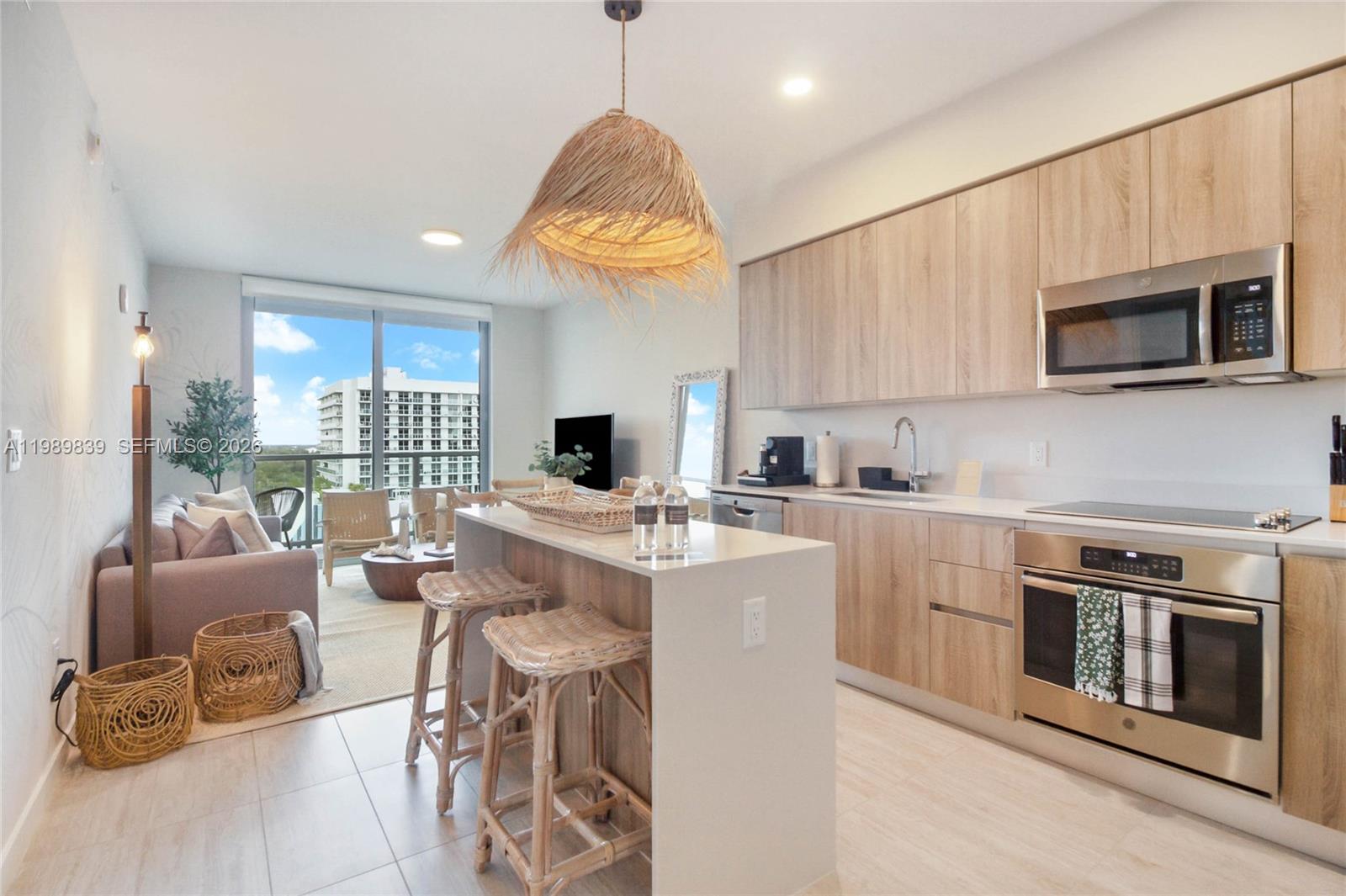 QUADRO CONDO - Residential