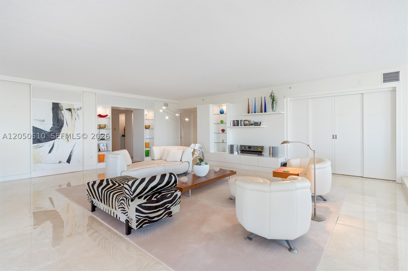 HARBOURAGE PLACE CONDO - Residential