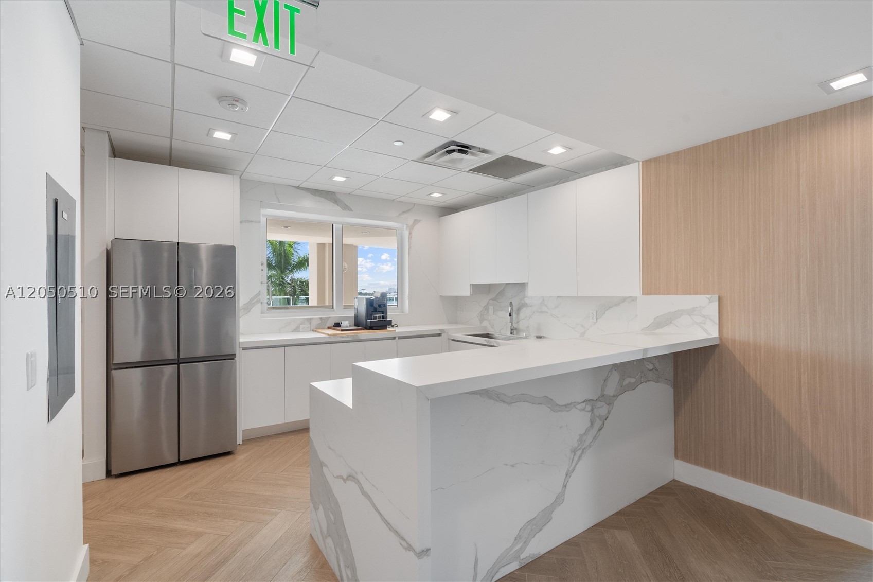 HARBOURAGE PLACE CONDO - Residential