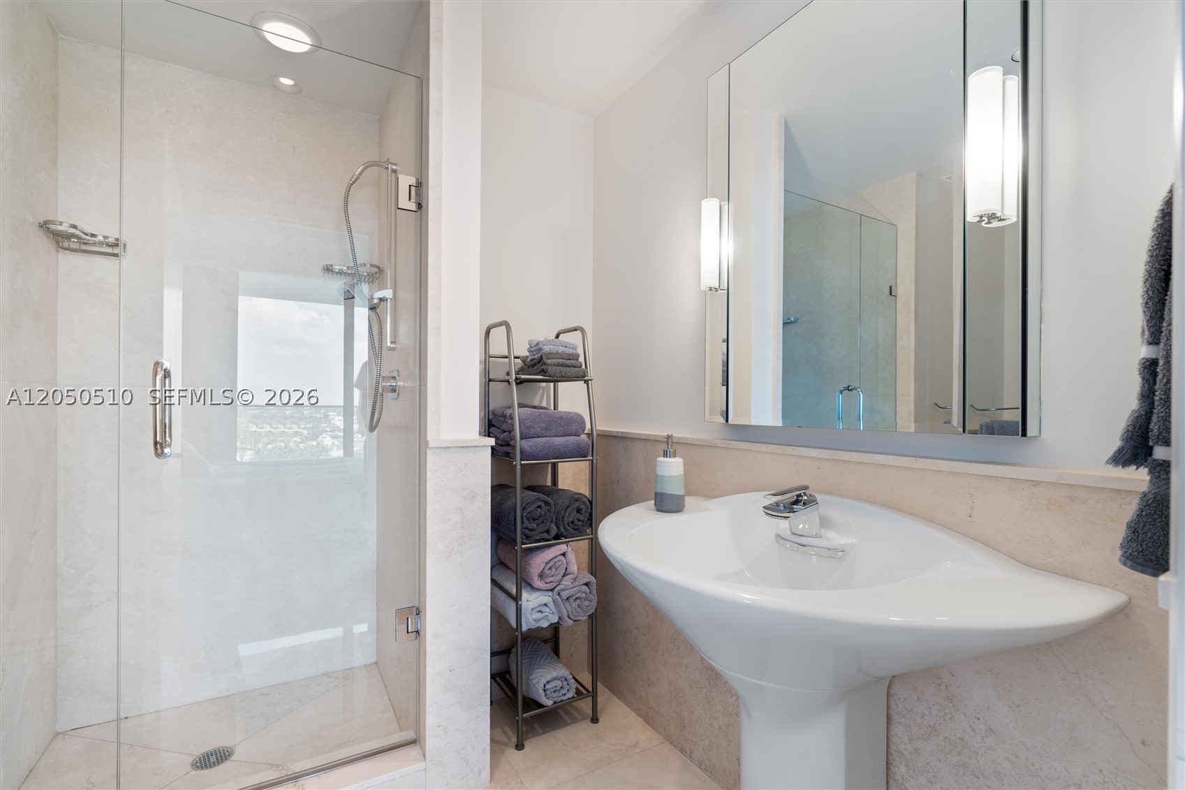 HARBOURAGE PLACE CONDO - Residential