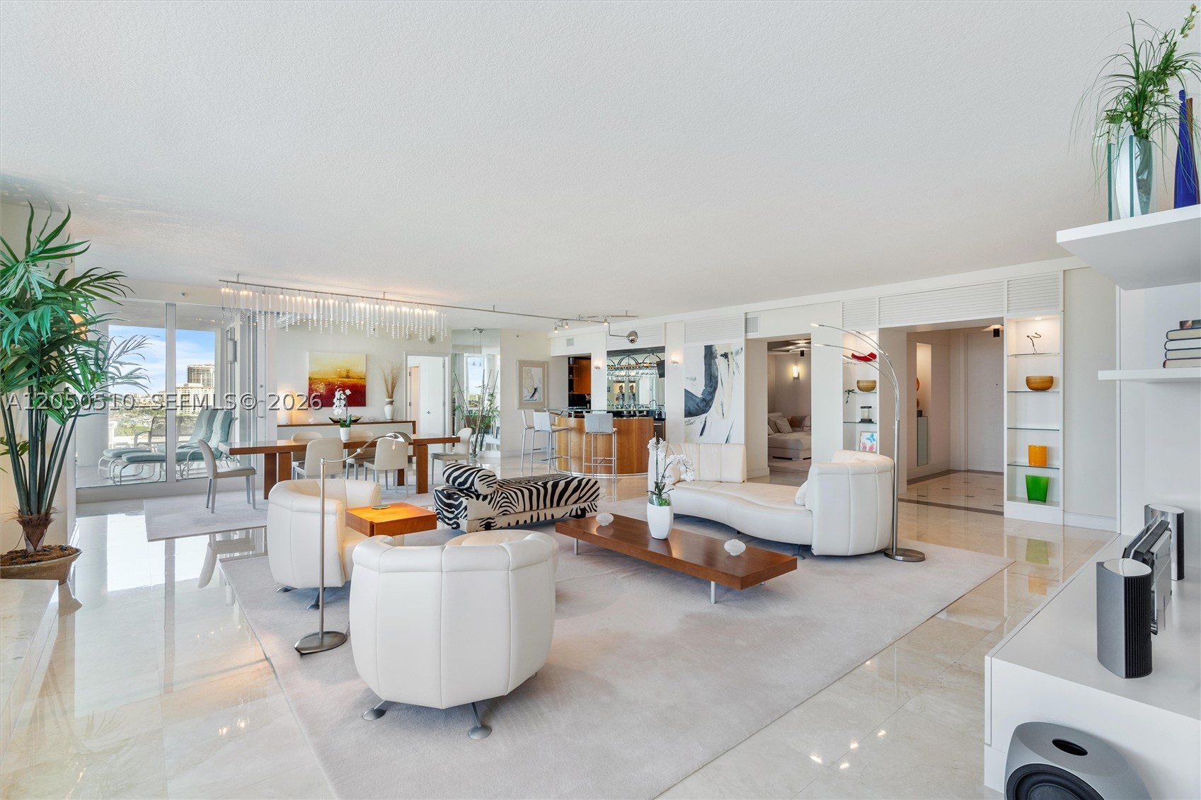 HARBOURAGE PLACE CONDO - Residential