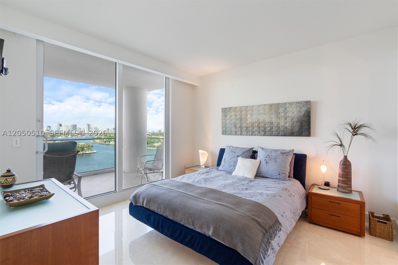 HARBOURAGE PLACE CONDO - Residential