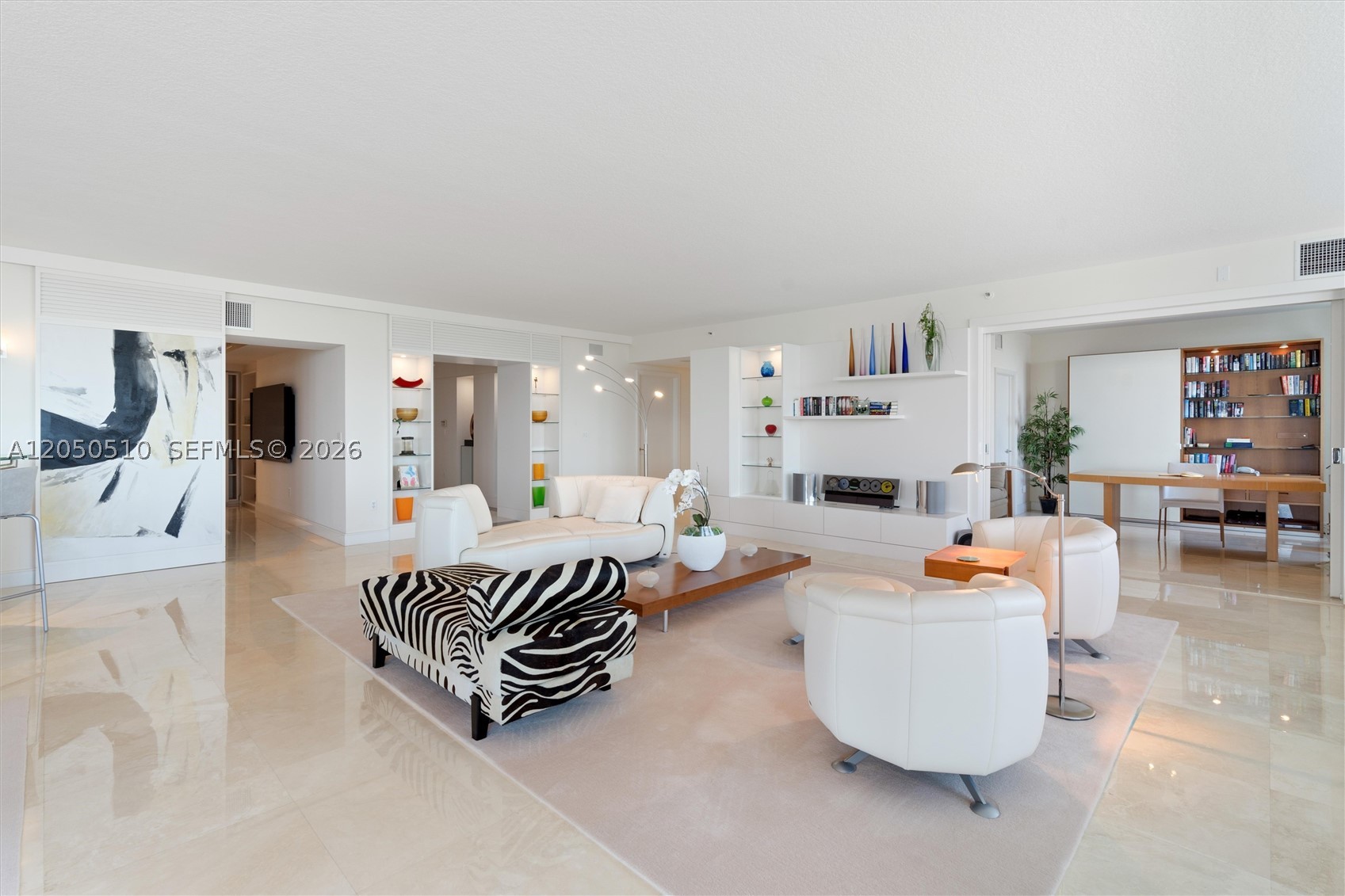HARBOURAGE PLACE CONDO - Residential