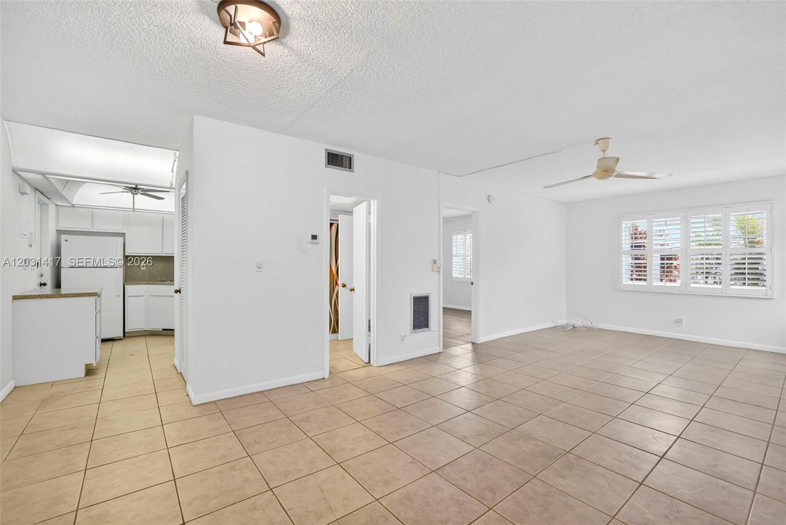 OAKLAND GROVE VILLAGE CON - Residential