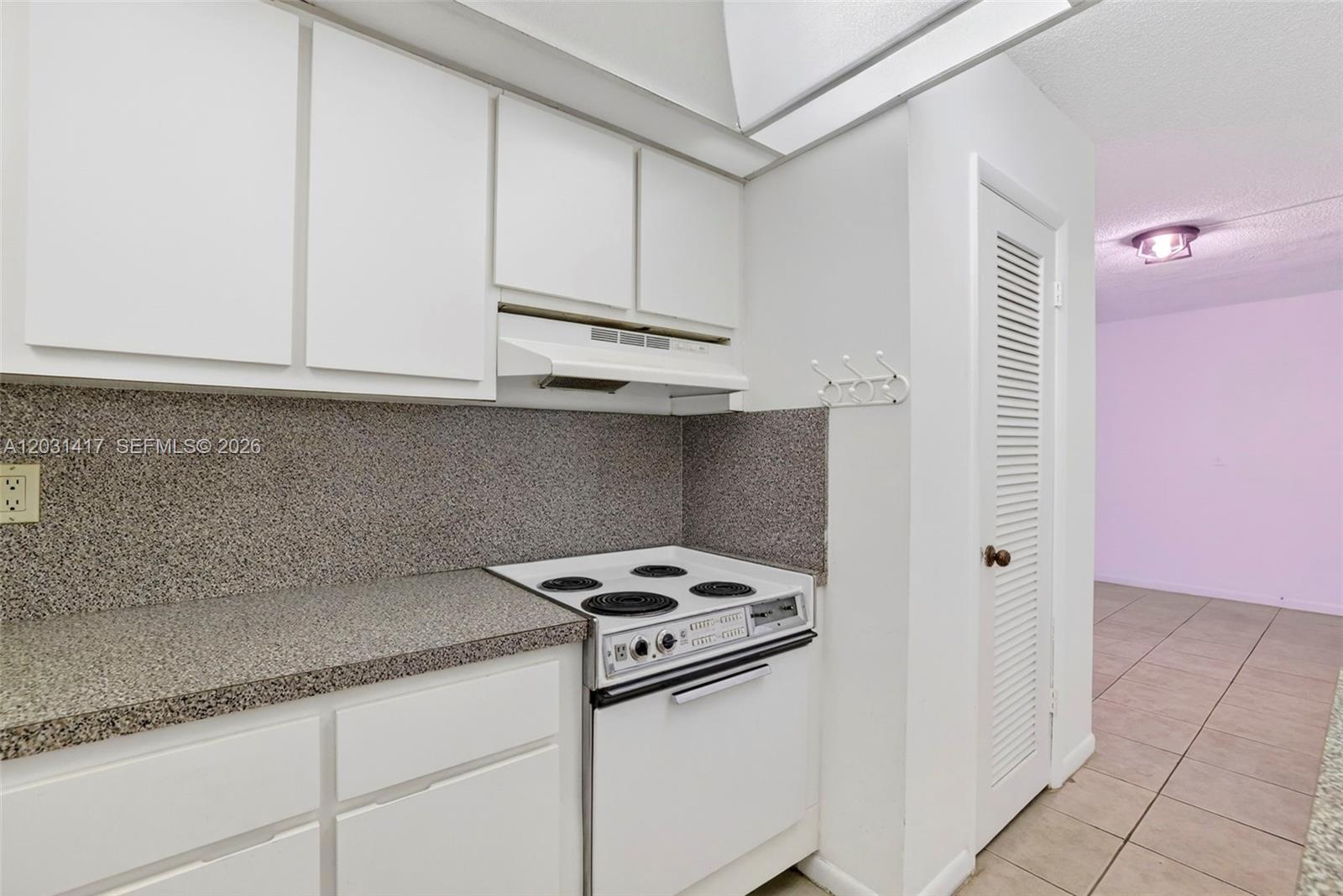 OAKLAND GROVE VILLAGE CON - Residential