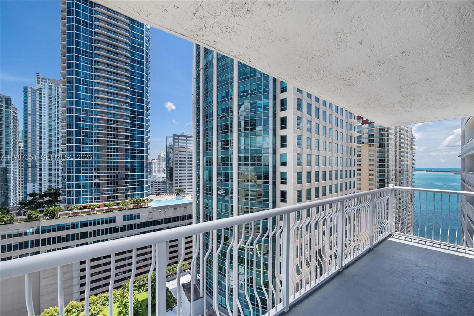 THE CLUB AT BRICKELL BAY - Residential
