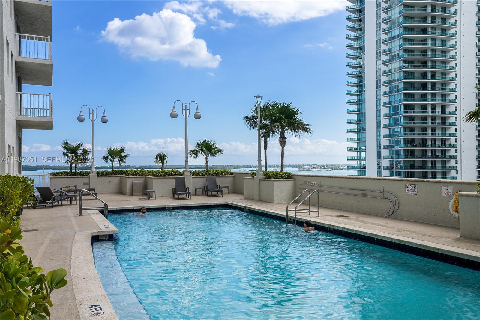 THE CLUB AT BRICKELL BAY - Residential