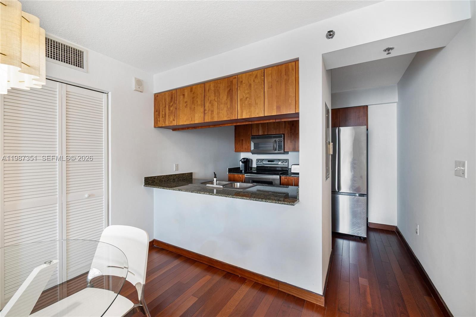 THE CLUB AT BRICKELL BAY - Residential