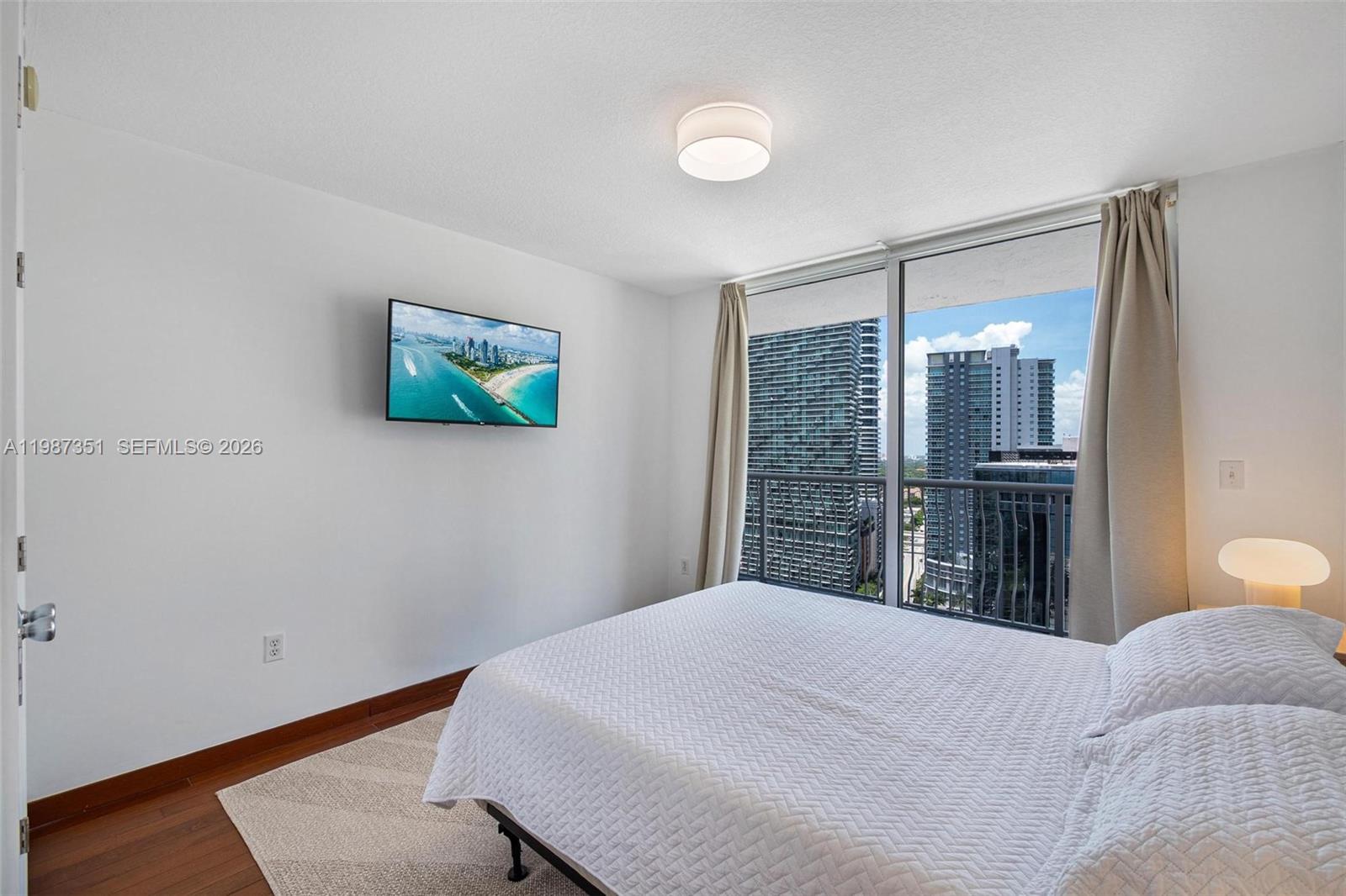 THE CLUB AT BRICKELL BAY - Residential