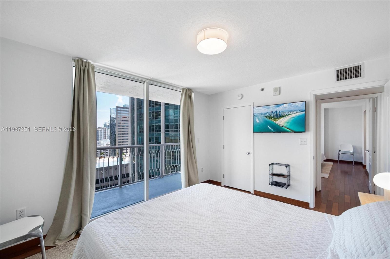 THE CLUB AT BRICKELL BAY - Residential