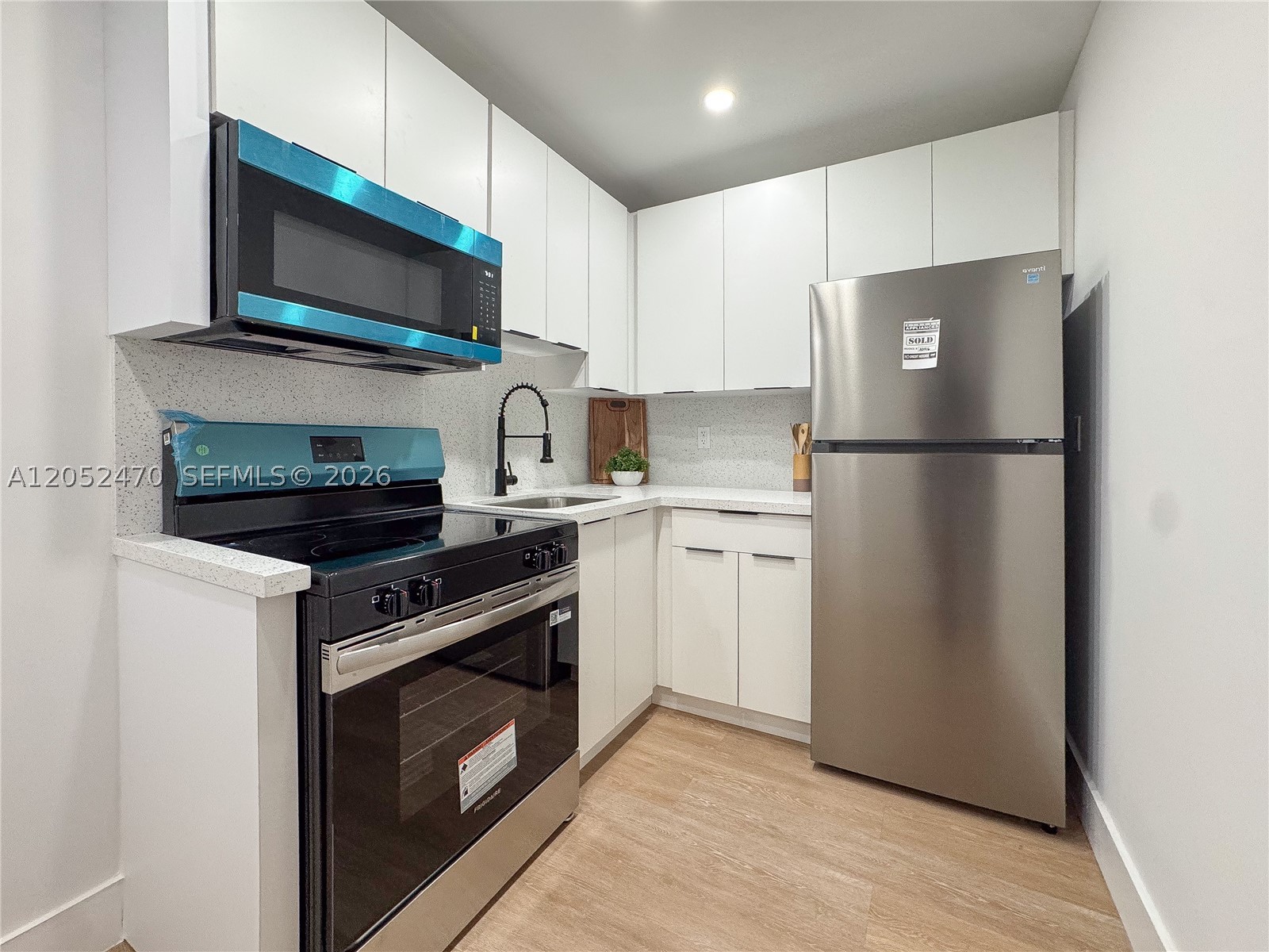 GLENWOOD HEIGHTS ADDN - Residential Income