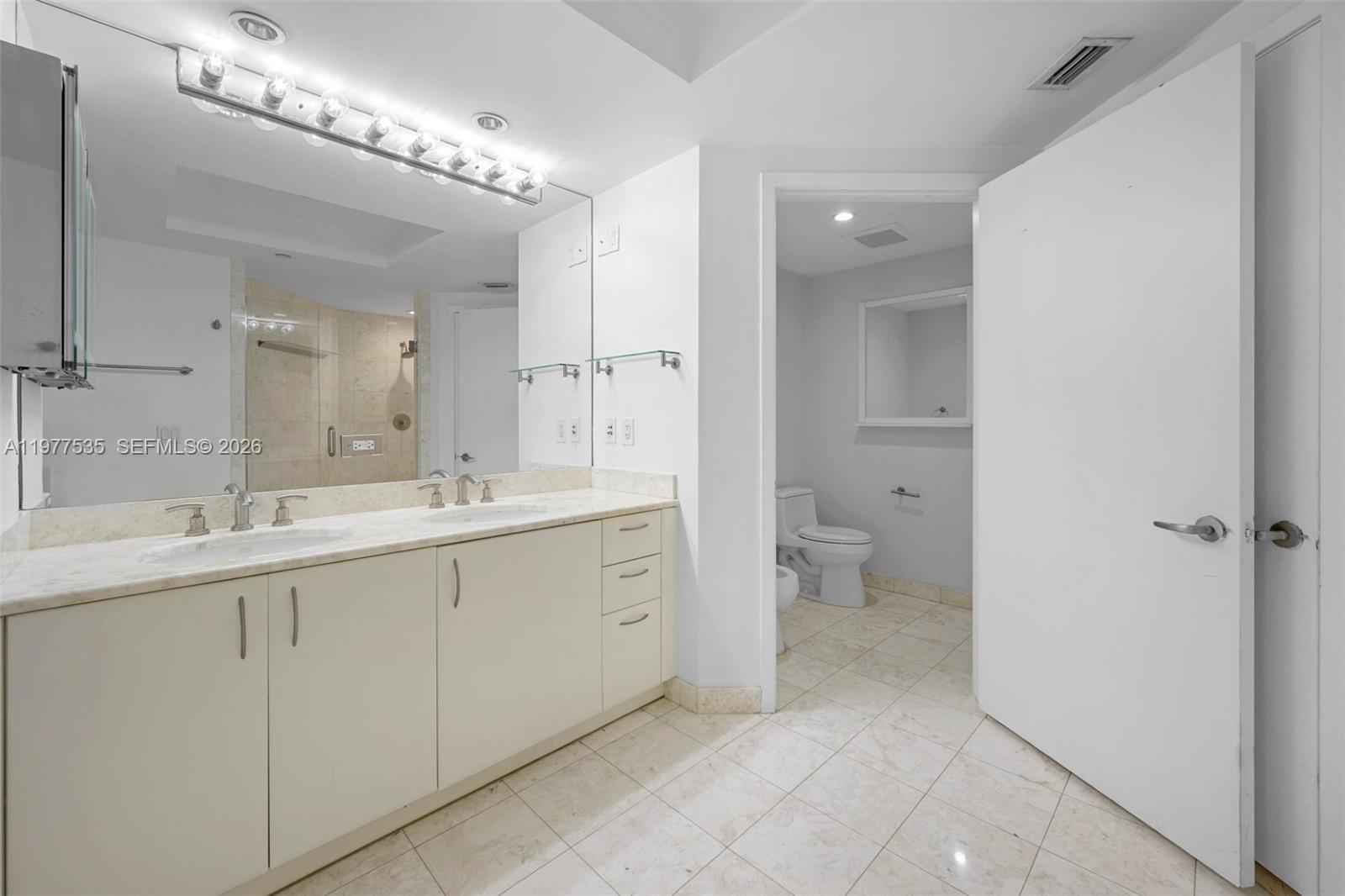 JADE RESIDENCES AT BRICKE - Residential