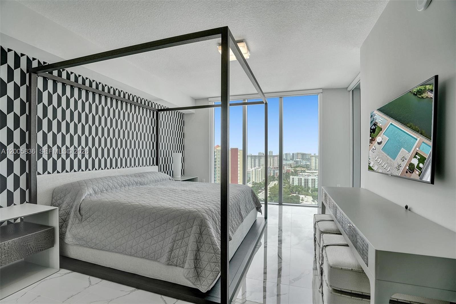 PARQUE TOWERS CONDO - Residential