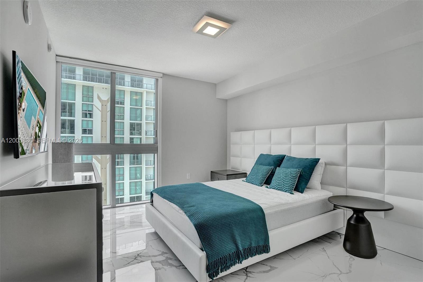 PARQUE TOWERS CONDO - Residential