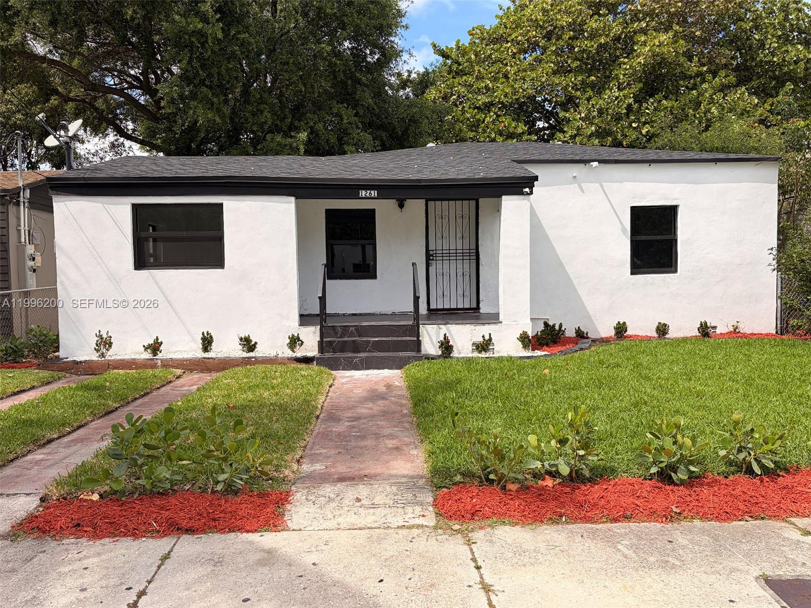 N MIAMI ESTATES - Residential
