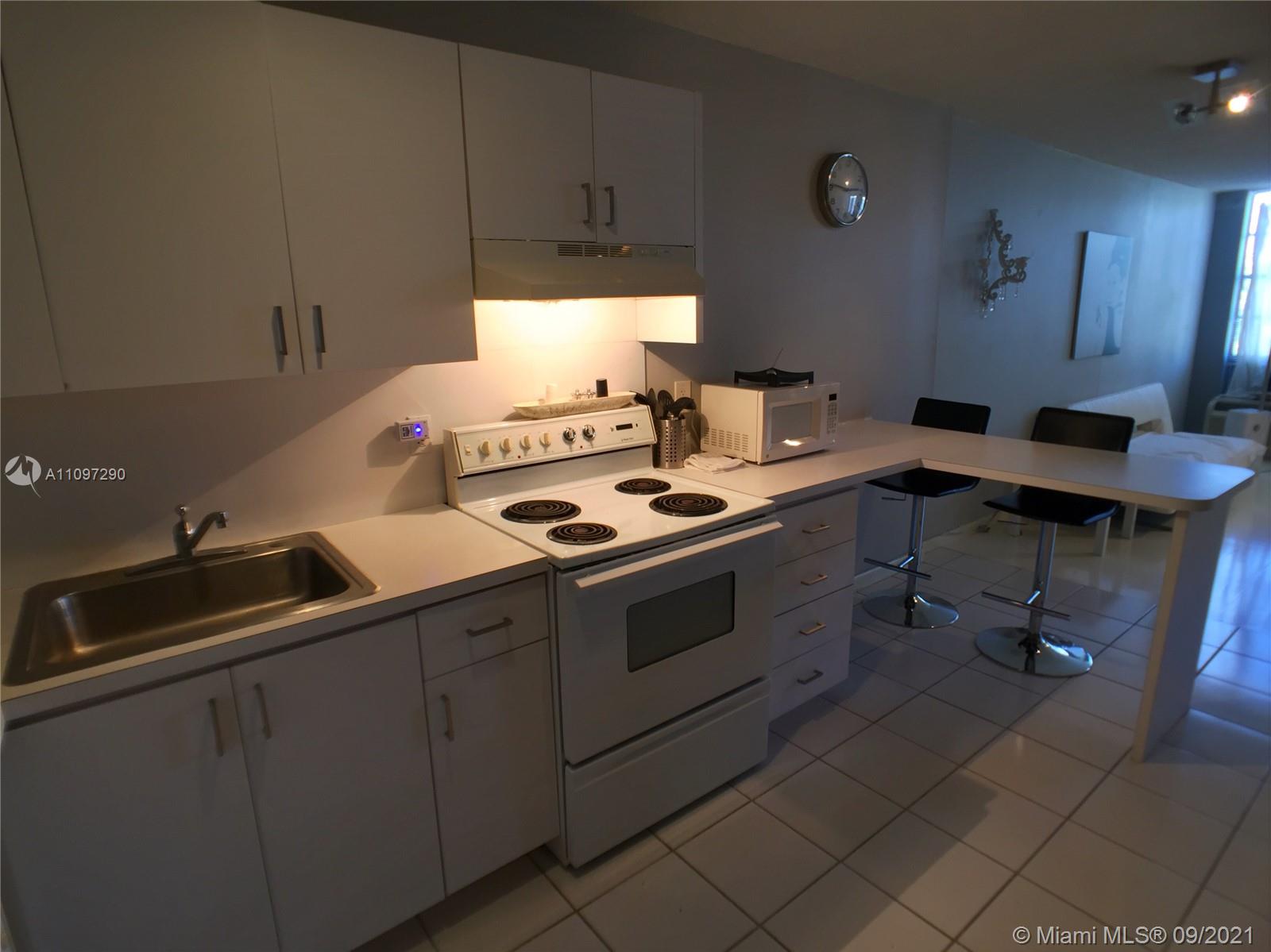 HAMPTON ON WASHINGTON AV - Residential Lease