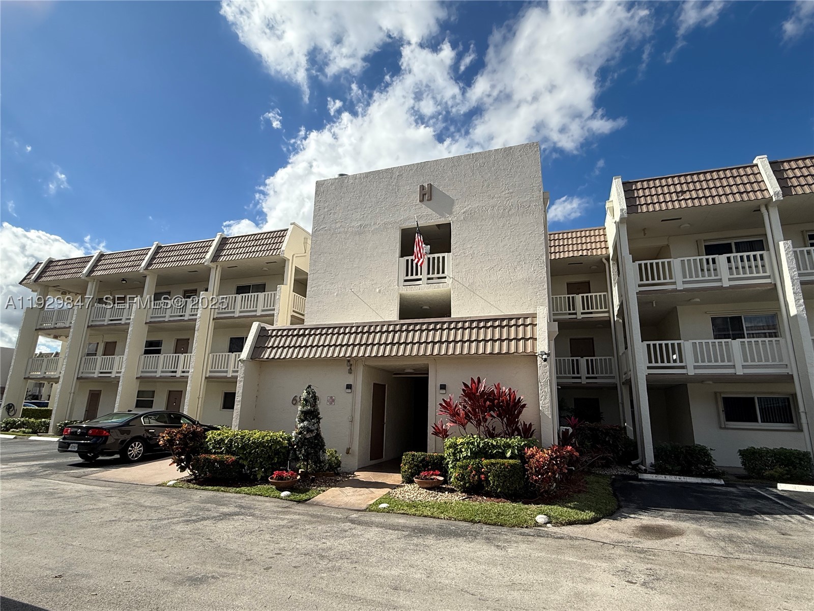 Experience resort-style living in Royal Park Gardens 55+! This beautifully maintained 2/2 offers spectacular views and a serene lifestyle designed for comfort and wellness. Enjoy exceptional amenities: clubhouse, multiple pools, gym, bocce ball, tennis & pickleball courts, BBQ/picnic areas, game rooms, and a relaxing Tiki hut. Building features new roof and new elevators. Includes one parking space and one storage unit. Maintenance covers water, cable, and pest control. A standout relocation opportunity for those moving from northern cities seeking Miami’s warm climate, lower taxes, and an enriching community lifestyle. Easy to show!