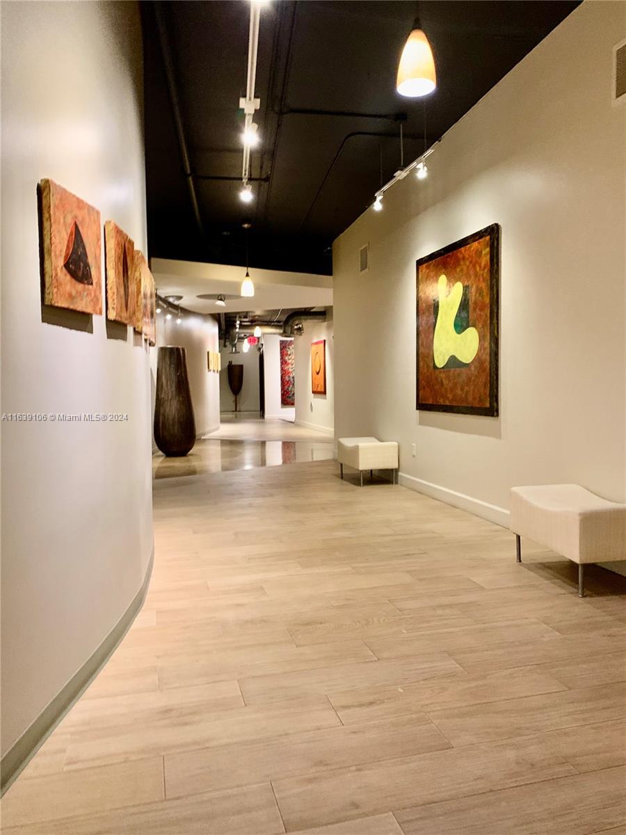 NEO CONDO - Residential
