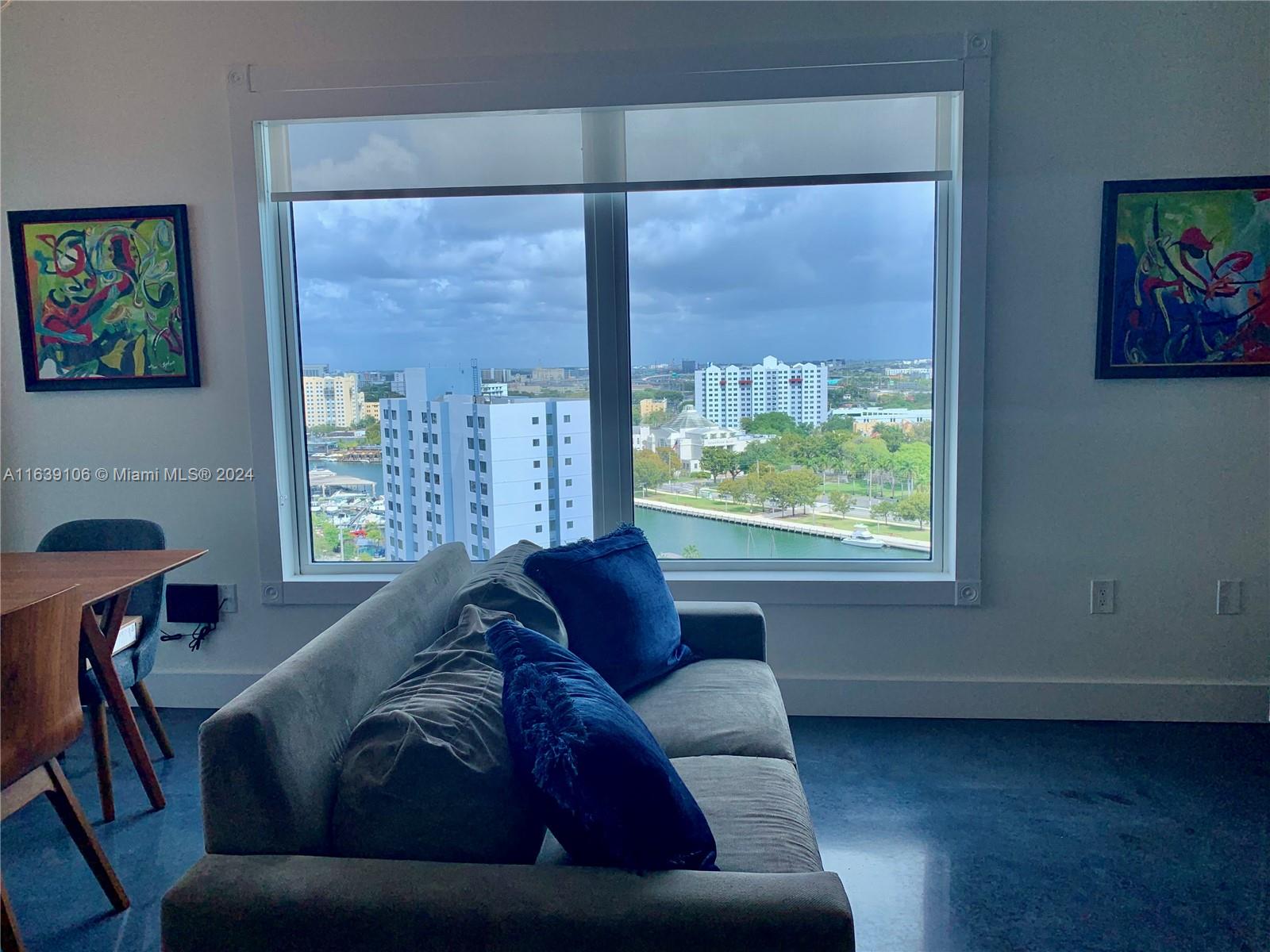 NEO CONDO - Residential