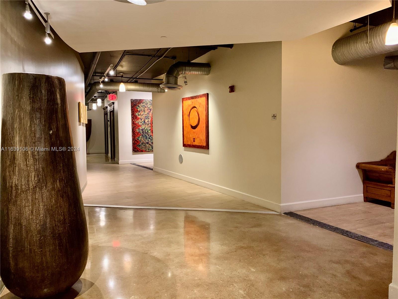 NEO CONDO - Residential