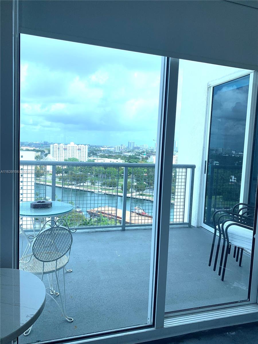 NEO CONDO - Residential