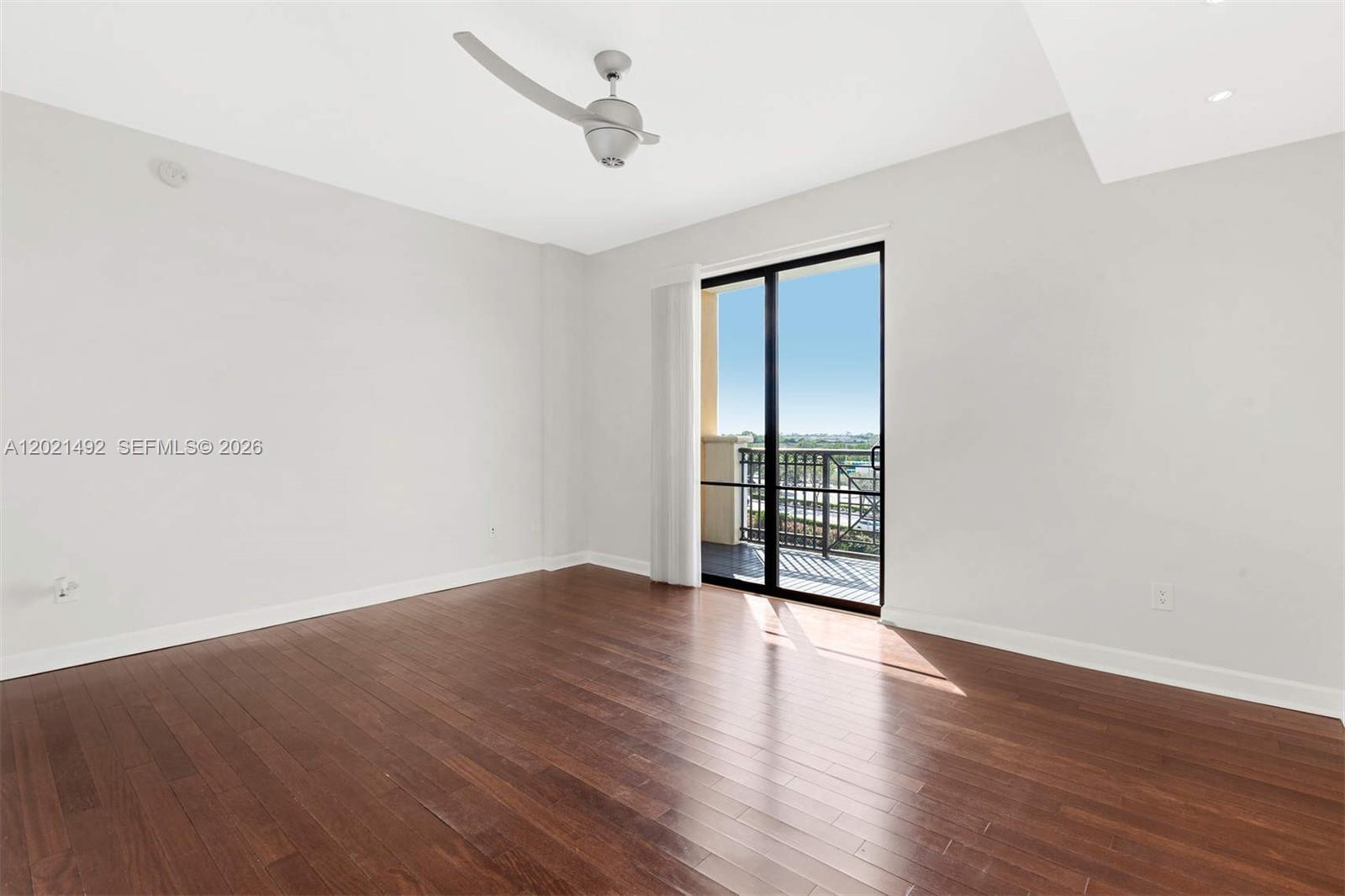COLONNADE AT DADELAND SE - Residential Lease