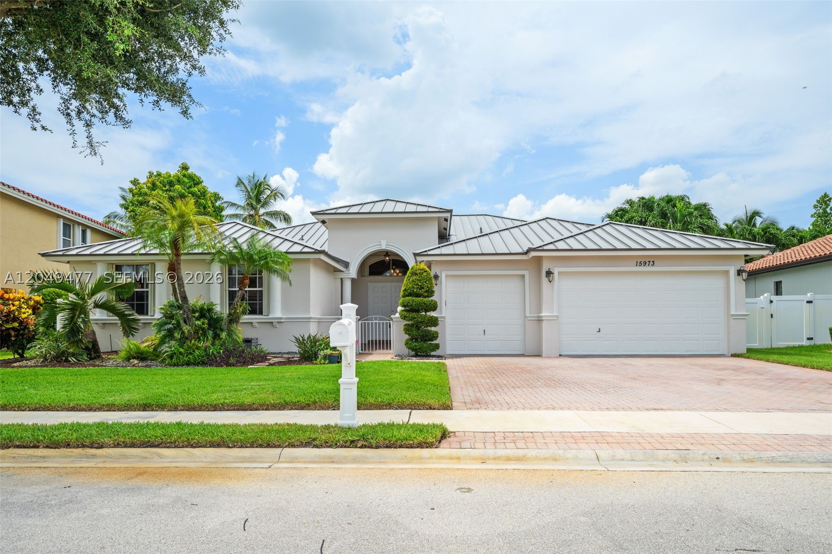 PASADENA AT PEMBROKE SHOR - Residential