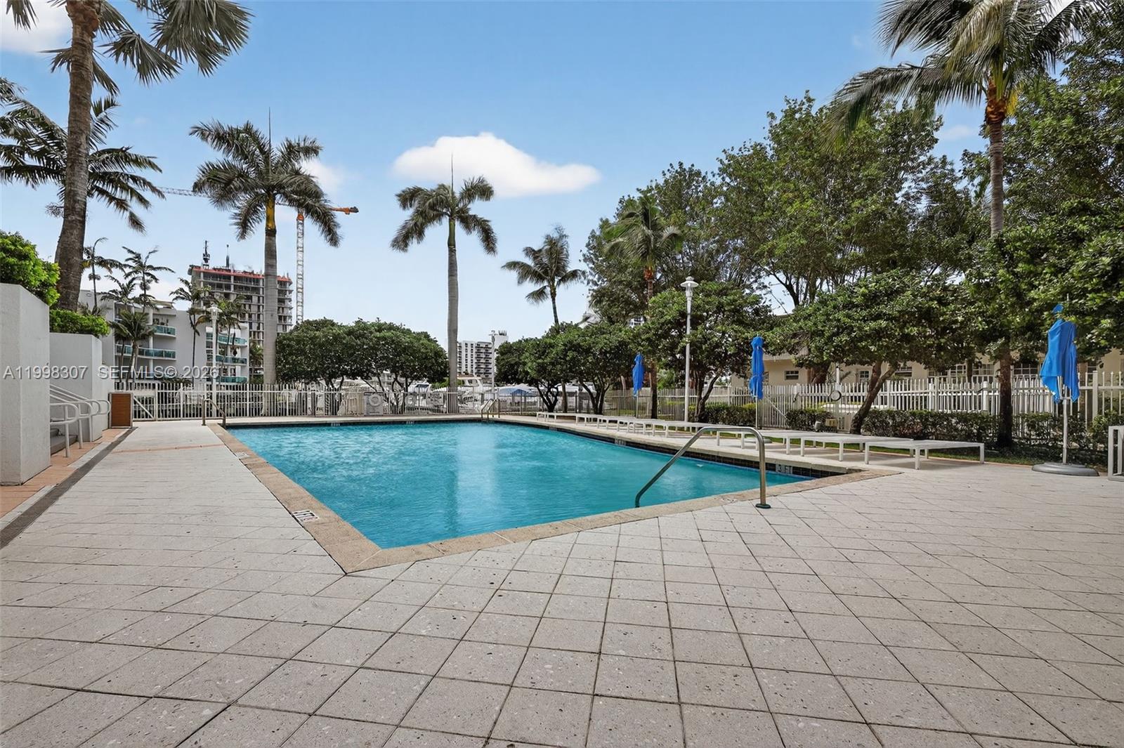 360 CONDO B - Residential