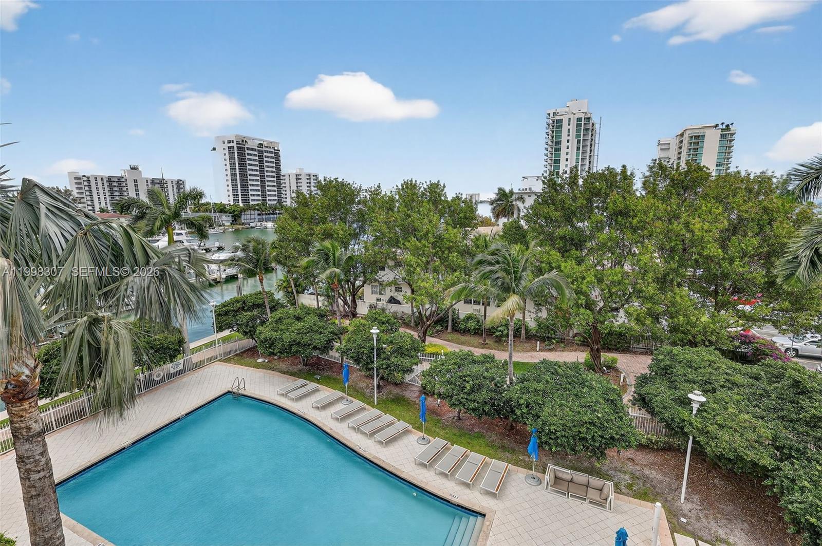 360 CONDO B - Residential