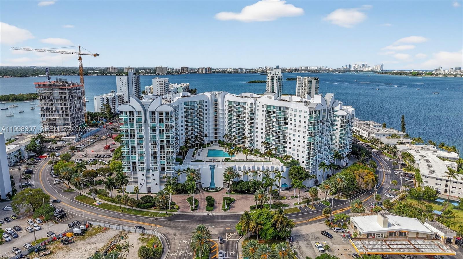 360 CONDO B - Residential
