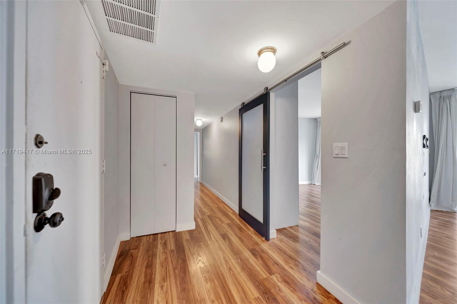 LAKE POINT TOWER CONDOMIN - Residential