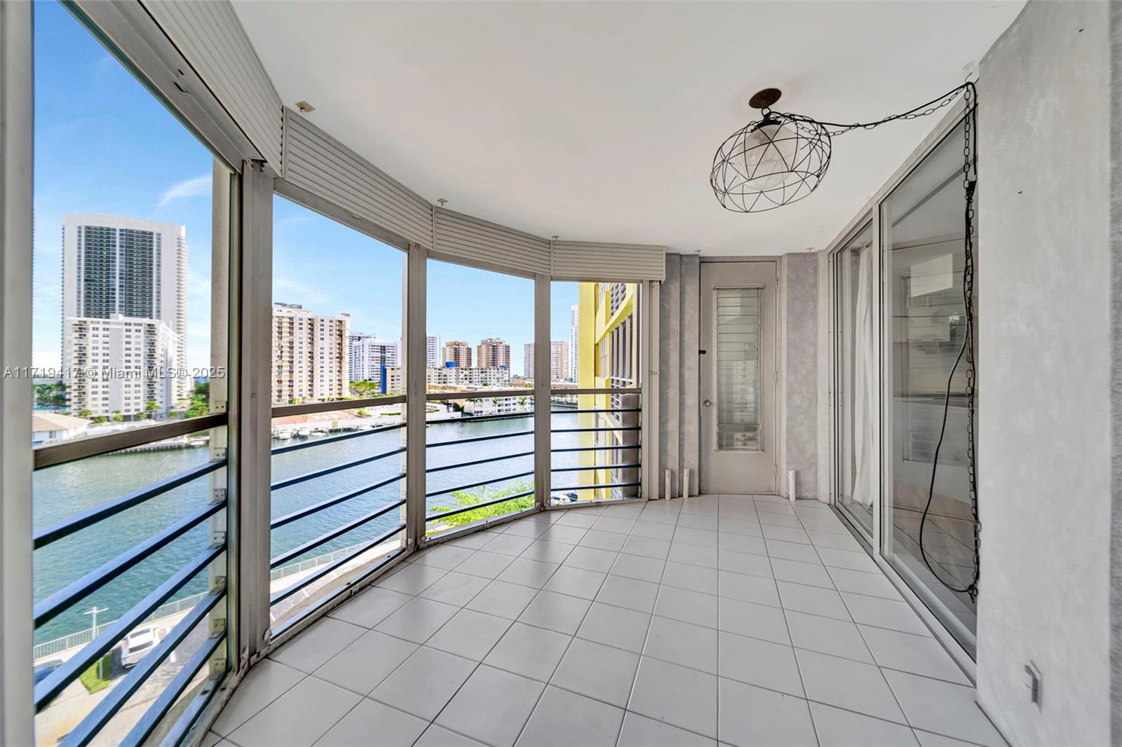LAKE POINT TOWER CONDOMIN - Residential