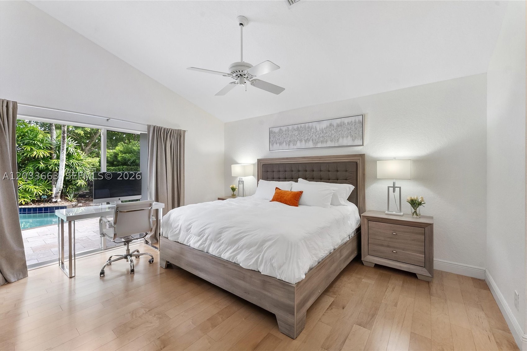 COUNTRY ISLES COVE - Residential