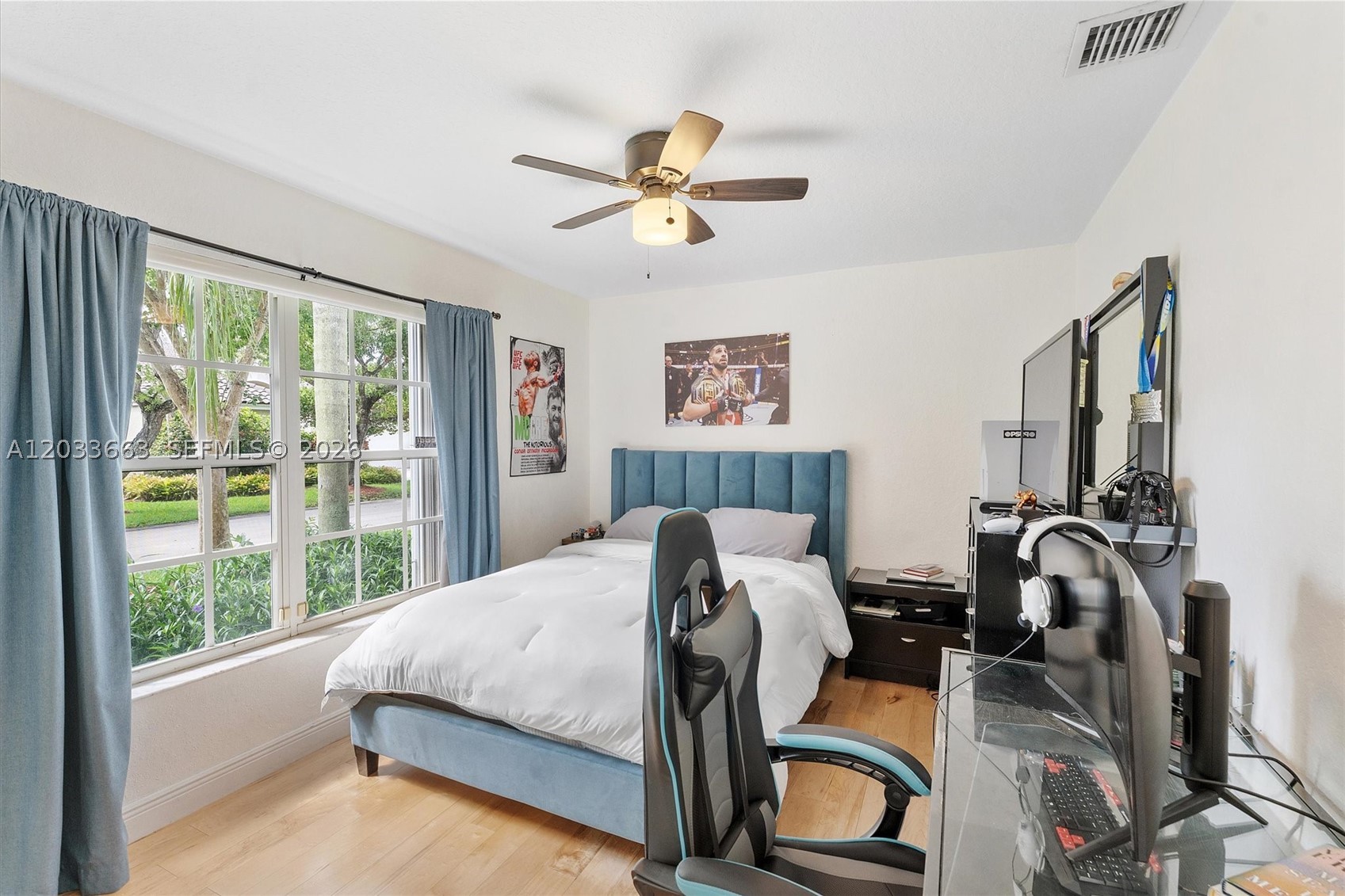 COUNTRY ISLES COVE - Residential