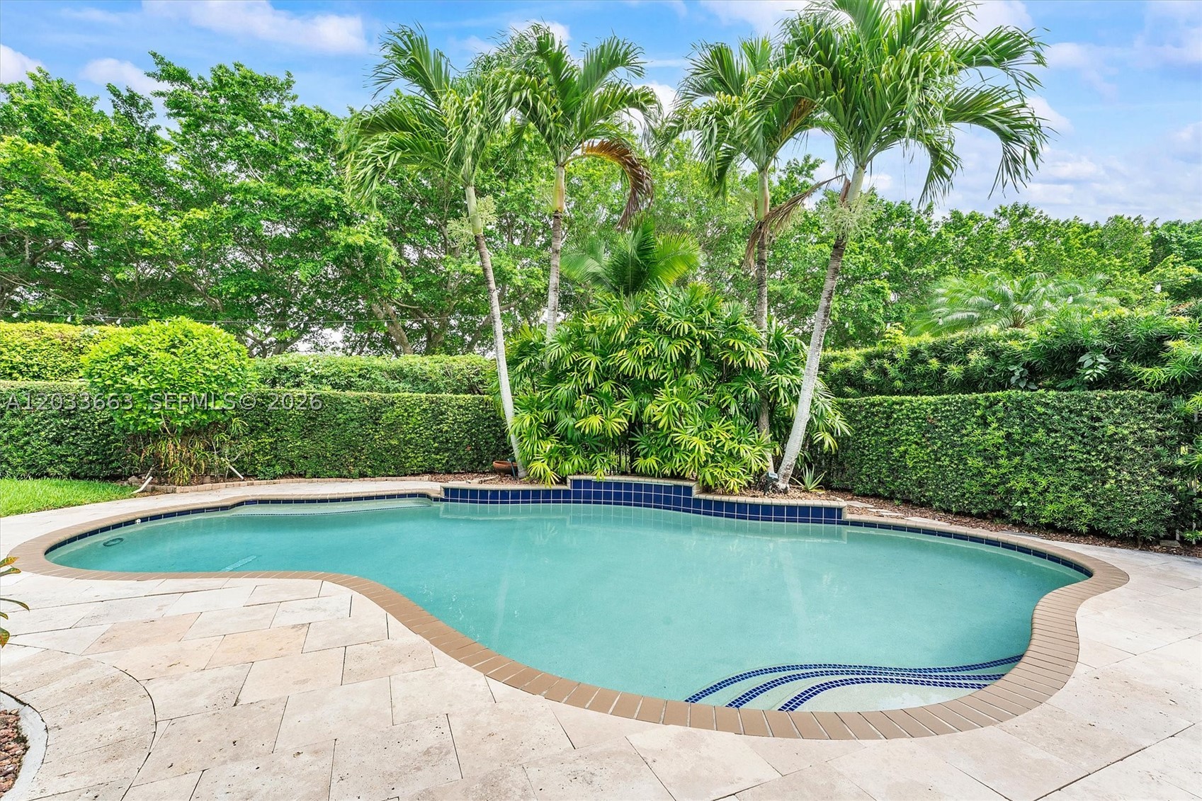 COUNTRY ISLES COVE - Residential
