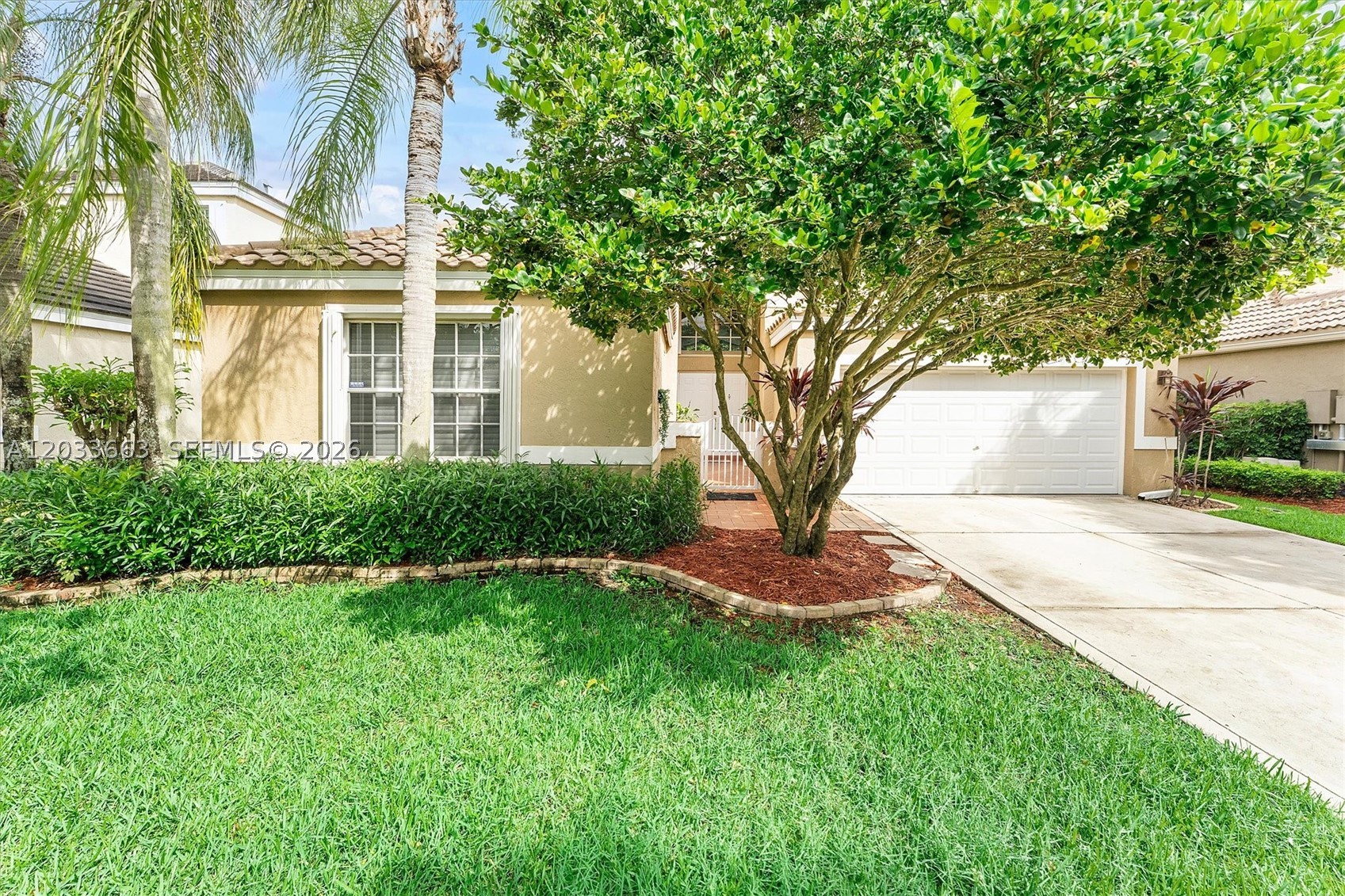 COUNTRY ISLES COVE - Residential
